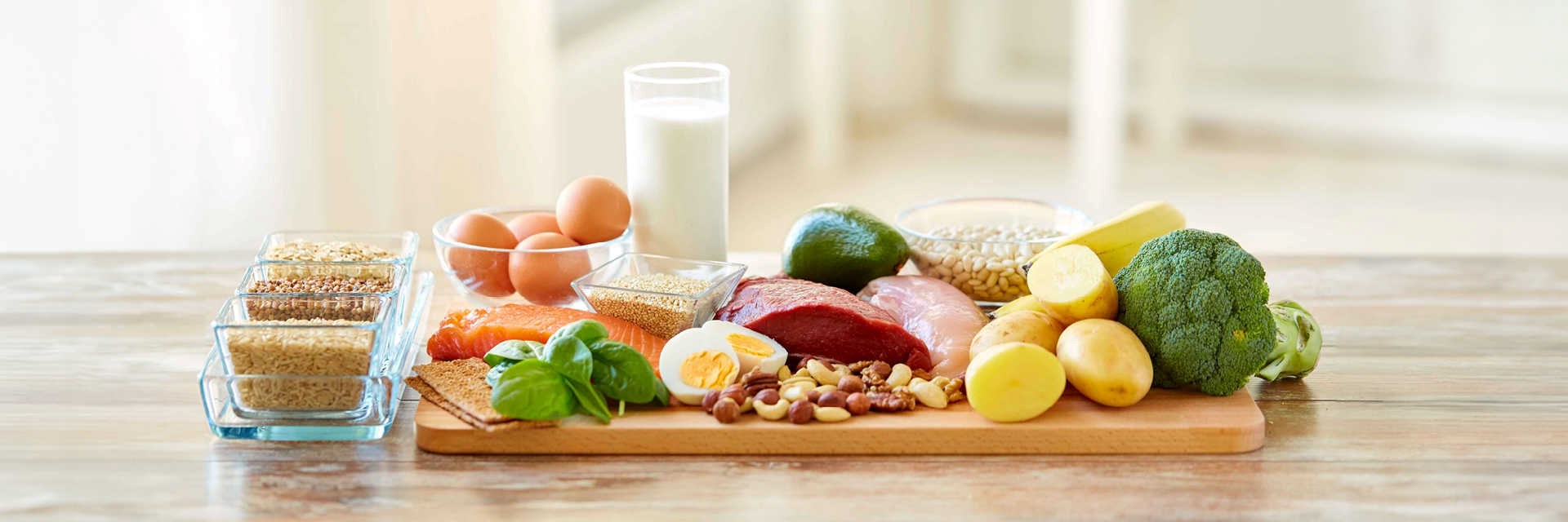 Platter of foods rich in vitamin B